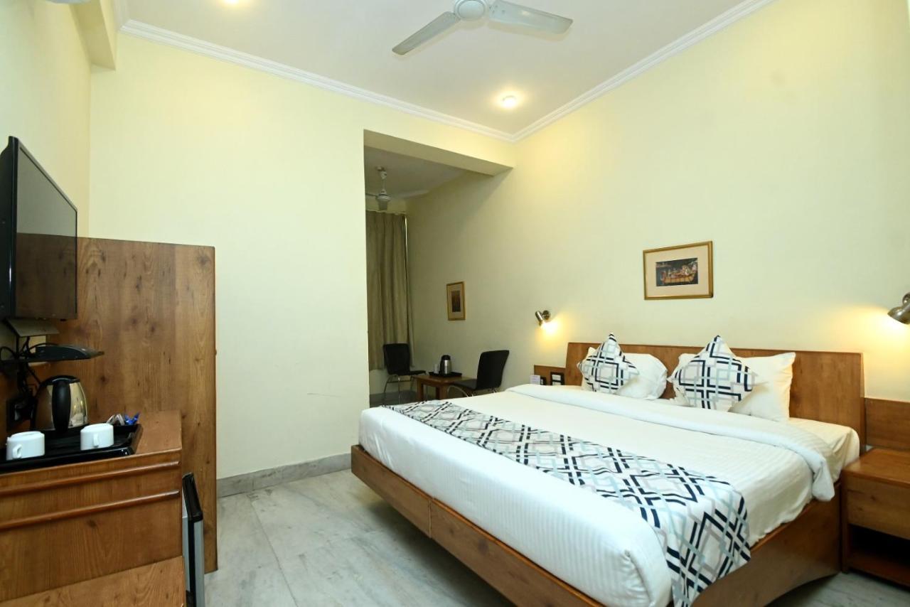 Hotel Yulia- Le Amour Inn Jaipur Extérieur photo