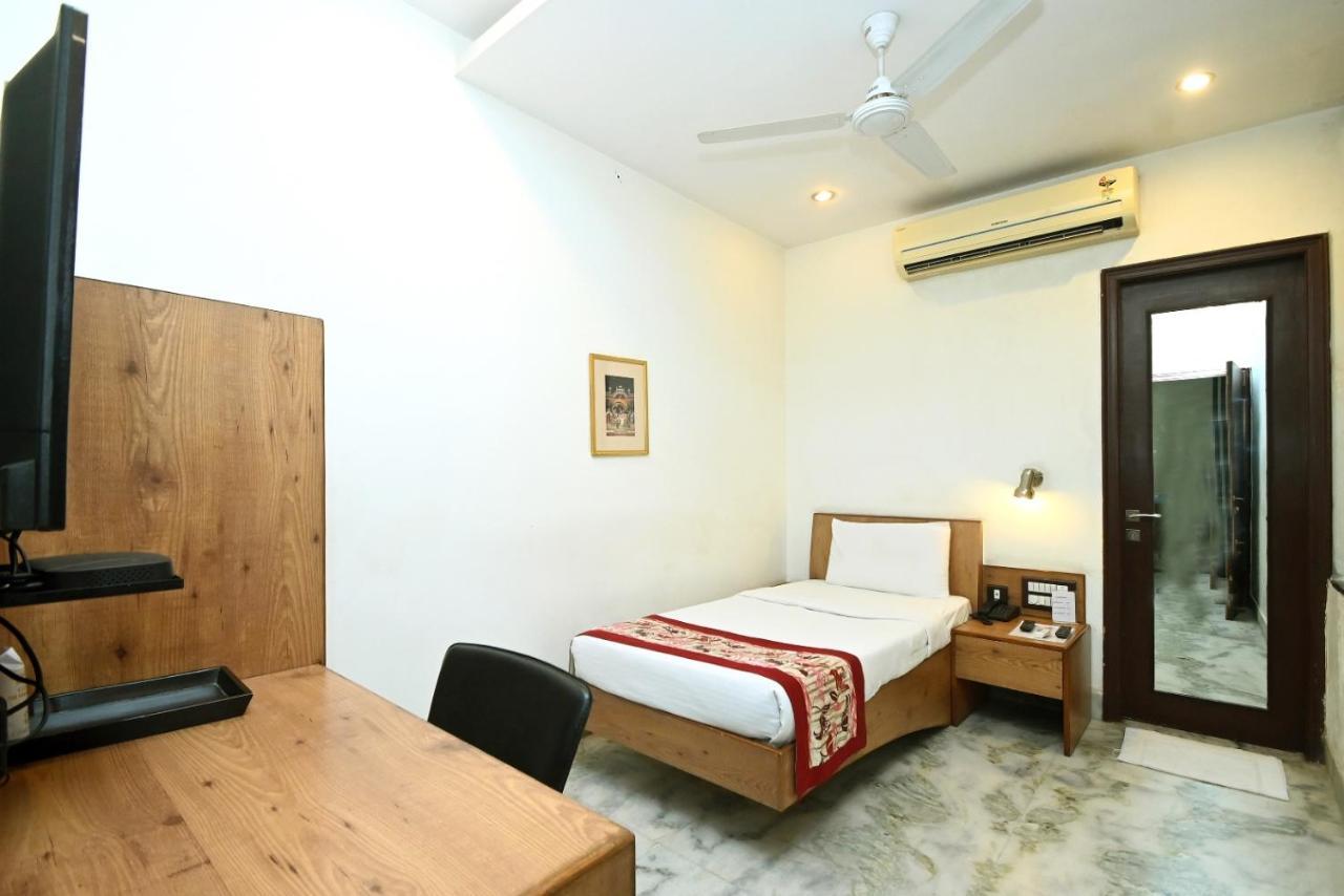 Hotel Yulia- Le Amour Inn Jaipur Extérieur photo