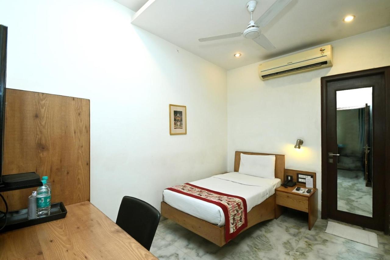 Hotel Yulia- Le Amour Inn Jaipur Extérieur photo