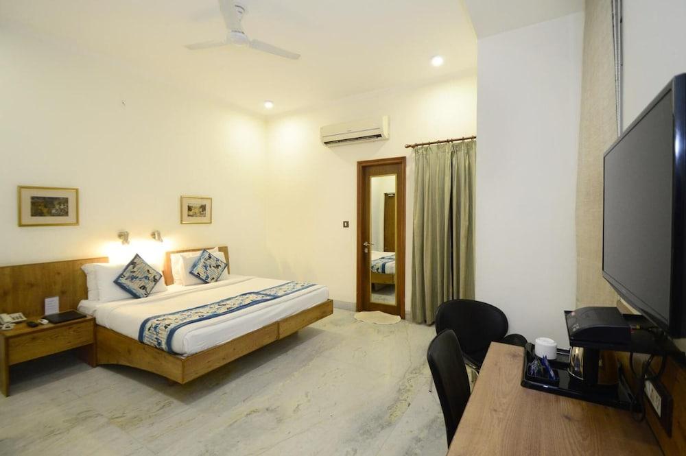 Hotel Yulia- Le Amour Inn Jaipur Extérieur photo