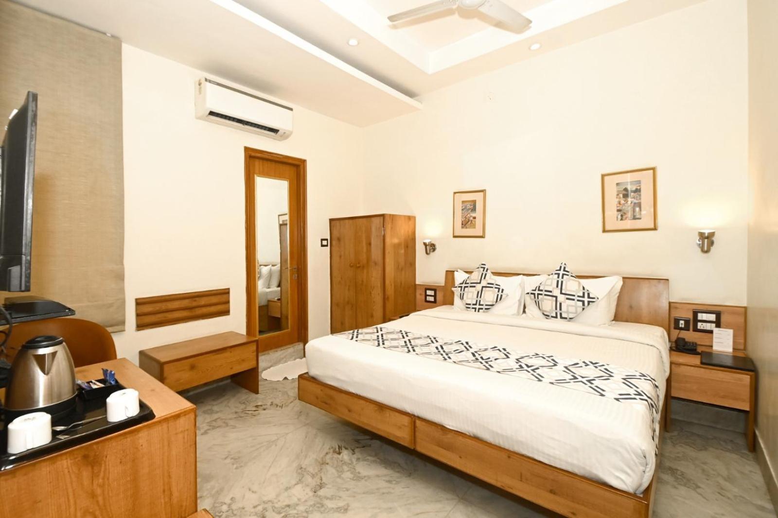 Hotel Yulia- Le Amour Inn Jaipur Extérieur photo