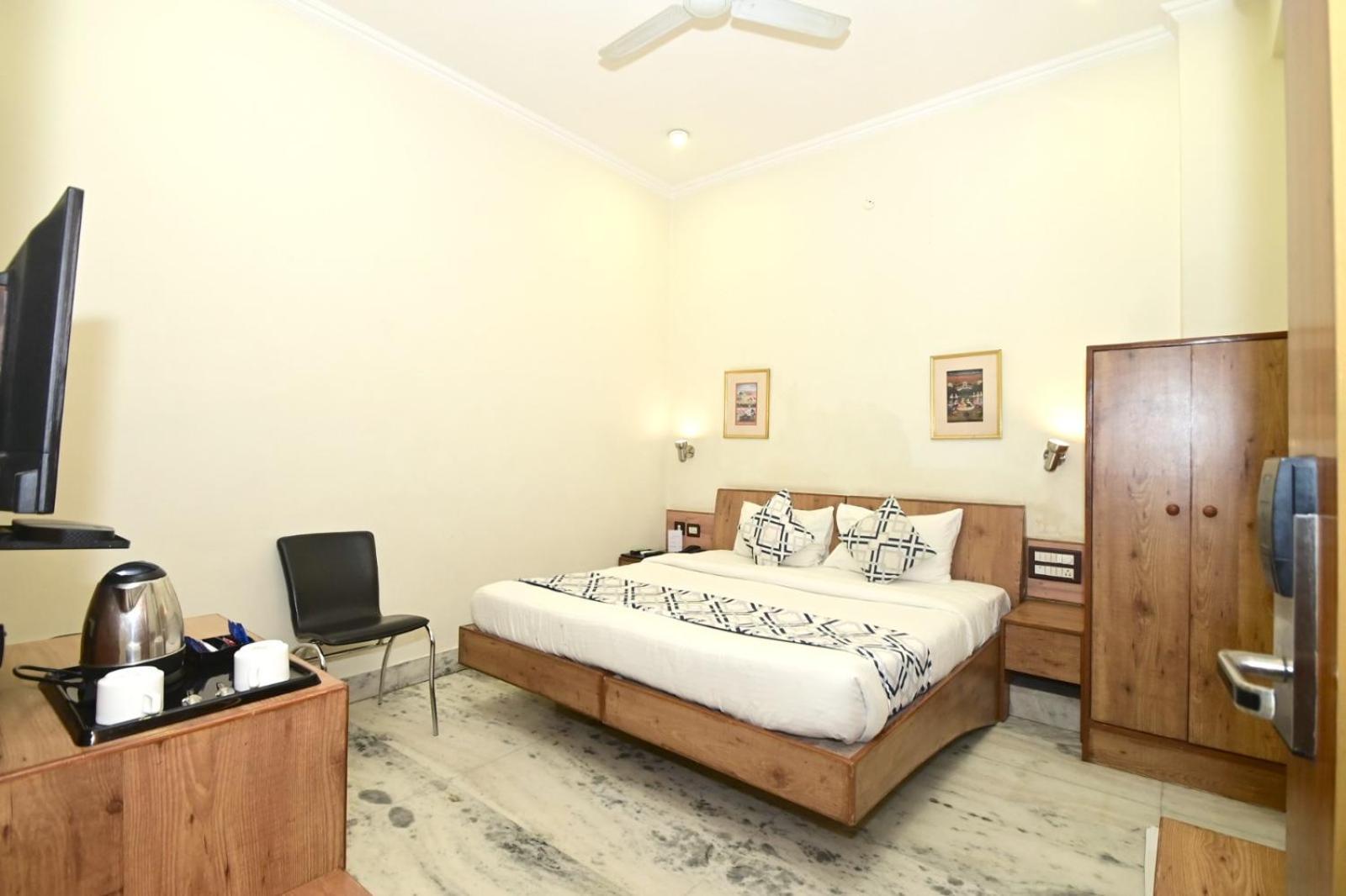 Hotel Yulia- Le Amour Inn Jaipur Extérieur photo
